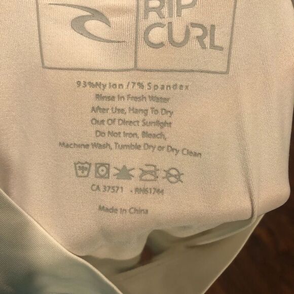 RIP CURL white surfers beach UPF 50+ shirt tee top short sleeve - Picture 2 of 5